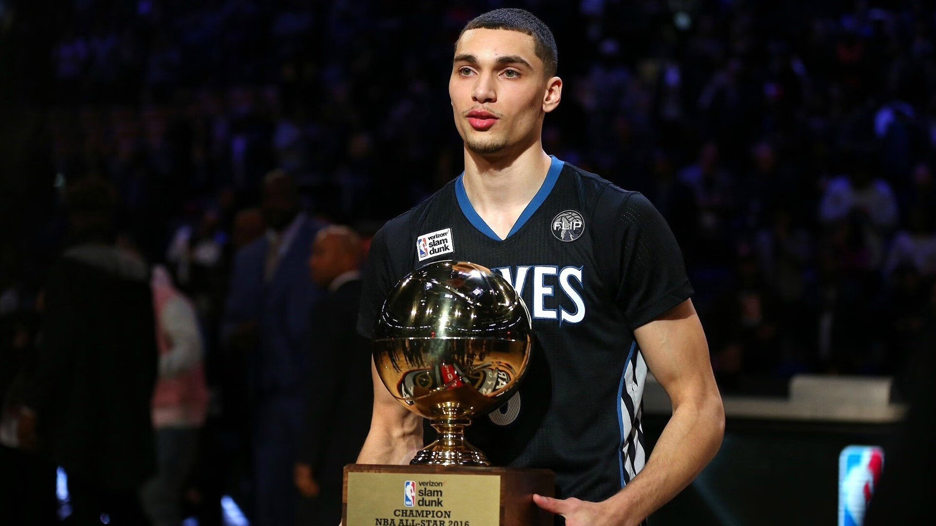 欧冠赛季“带球破门”最佳进球评选启动